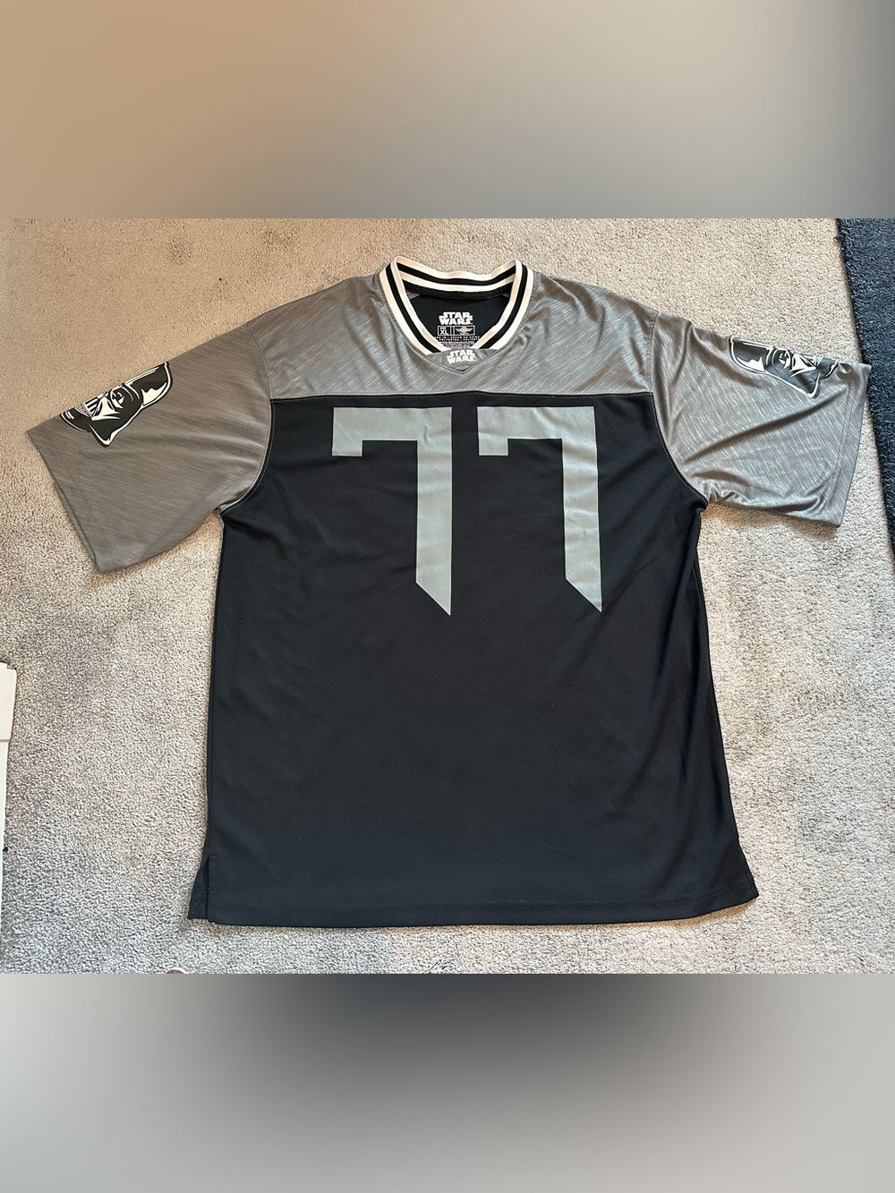 Men’s Star Wars Darth Vader Jersey XL Black and Grey Graphic Print Sleeve